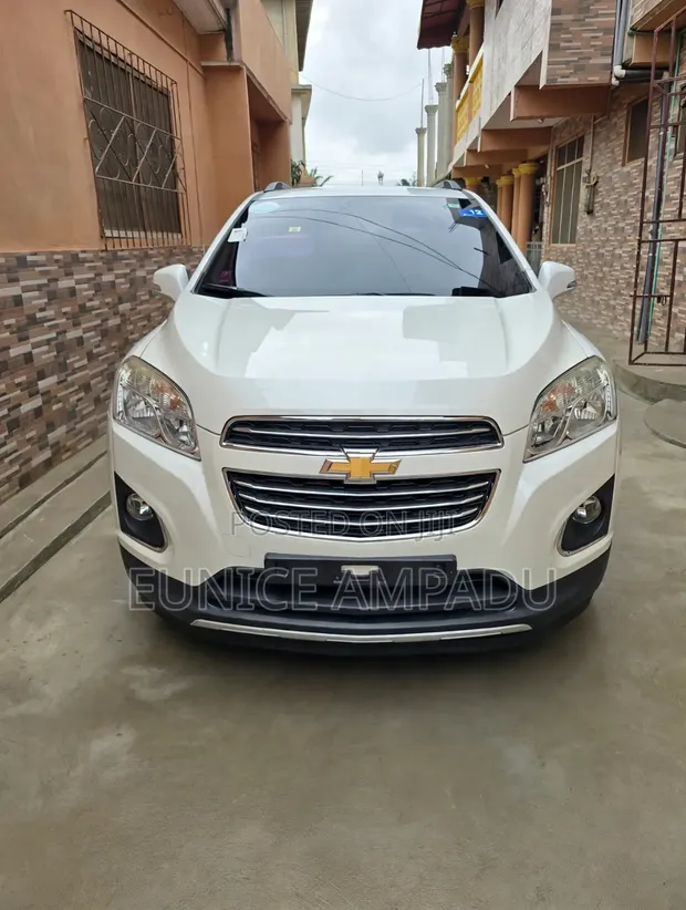 Chevrolet Trax 2016 White - 1