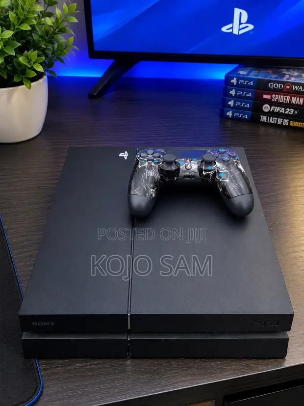 Jailbroken PS4 with 13 Games - 1