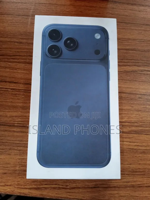 New Apple iPhone XR 128GB Blue - 1
