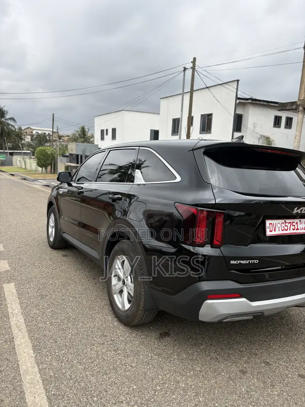 2025 Kia Sorento LX FWD Black - 1