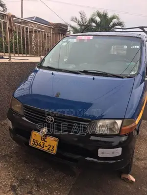 2004 Toyota HiAce H100 Passenger Van