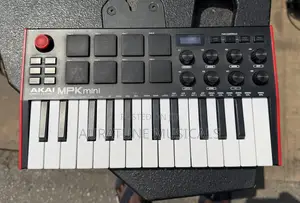 Akai MPK Mini MIDI Controller