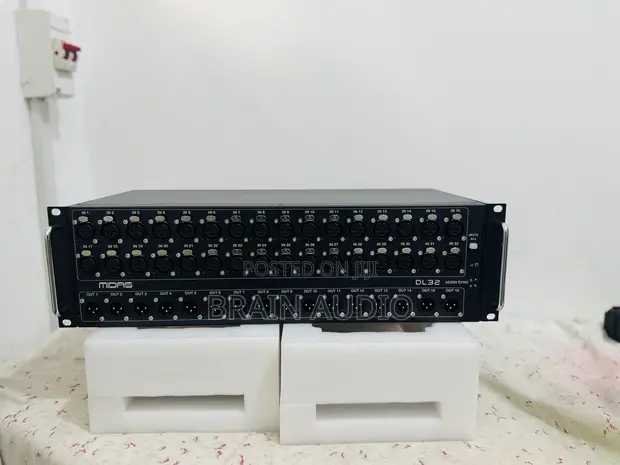 Midas DL32 Stage Box - 1
