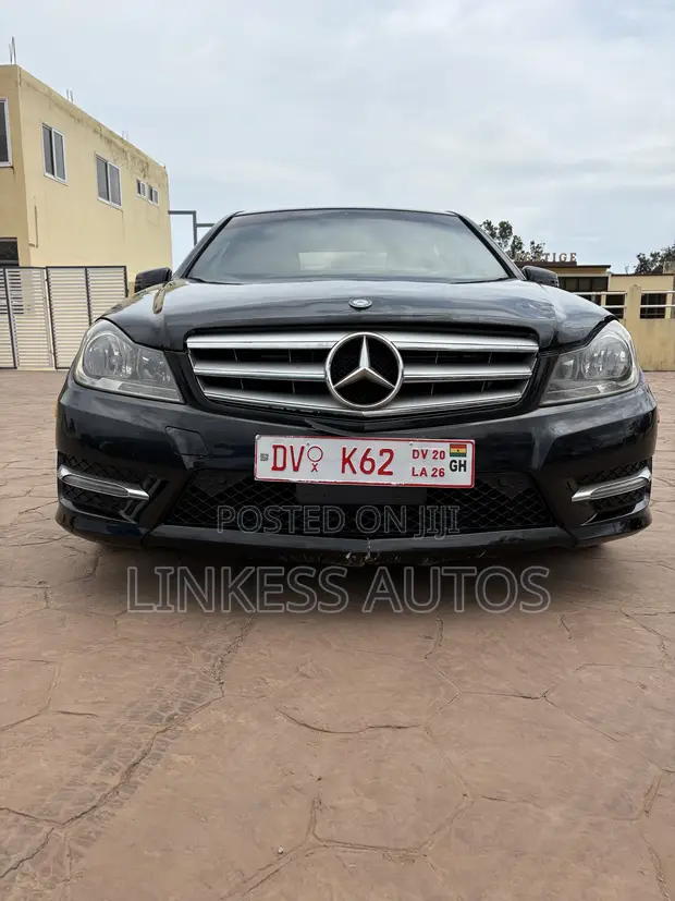 Mercedes-Benz C250 2014 Black - 1