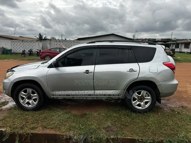 Toyota RAV4 4x4 2007 Silver - 1