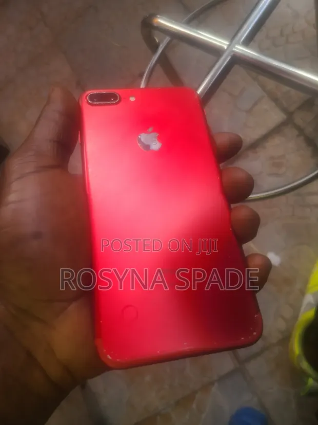 Apple iPhone 7 Plus 128GB Red - 1