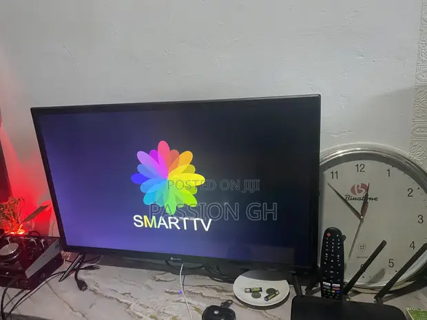 Ultra 32 Inch Smart Android TV FHD With Voice Control - 1