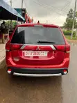 Mitsubishi Outlander 2016 Red - 2