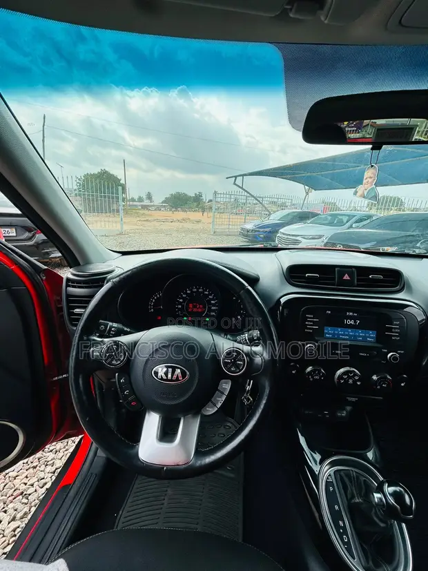 2017 Kia Soul Base Hatchback - Red - 1