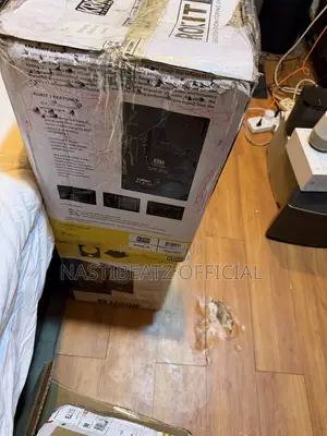 KRK Rokit 7 Gen 5 Studio Monitors / Rode NT1-A Microphone