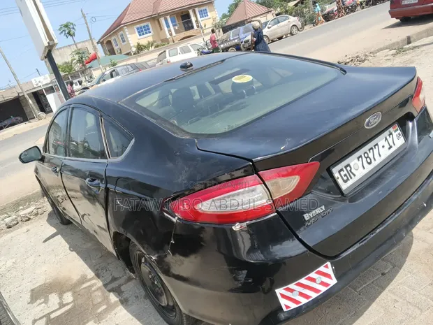 Ford Fiesta 2015 Black - 1