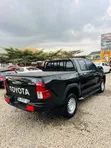 Toyota Hilux 2018 Black - 2