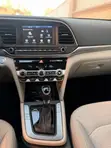 Hyundai Elantra Value Edition 2019 Black - 4