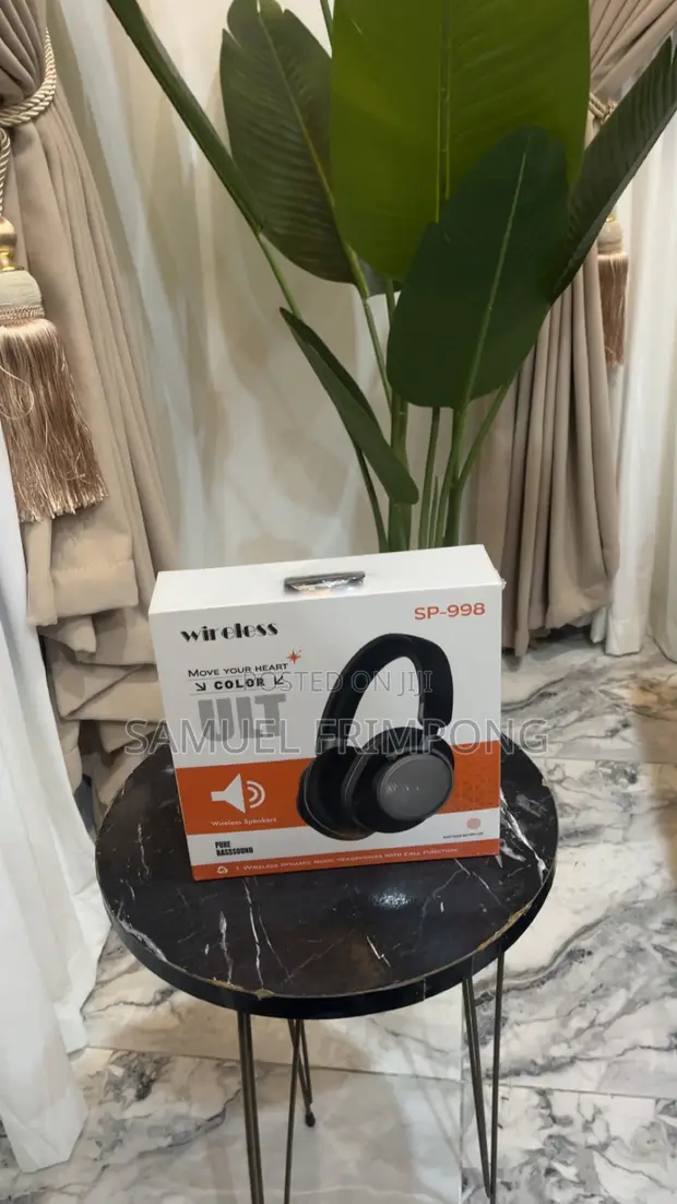 Five Core QuietComfort Wireless Headphones - Brand New - 1