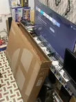 Hiker 43-Inch Android TV - 1