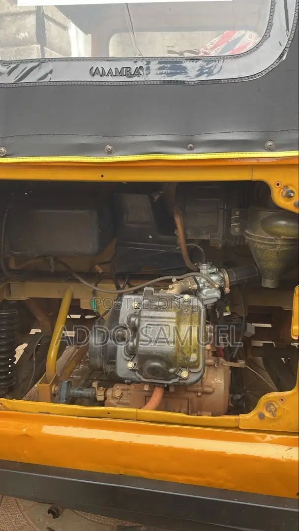 TVS Motorcycle 2025 Yellow - 1