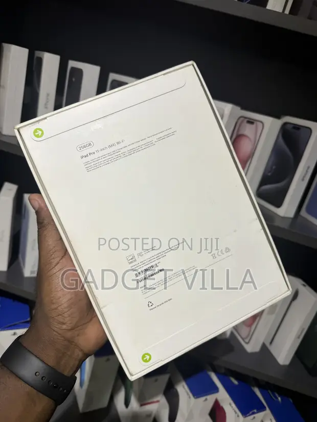 New Apple iPad Pro 11" (2025) 256GB Gray - 1