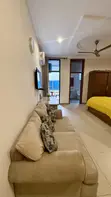 Bright Queen Room with Kitchen & Balcony near Labadi Beach - 2