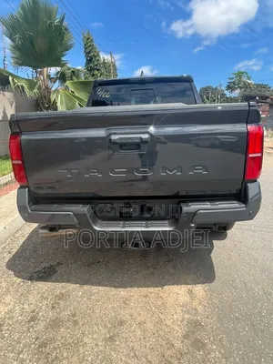 2025 Toyota Tacoma TRD Sport Double Cab 4WD Gray