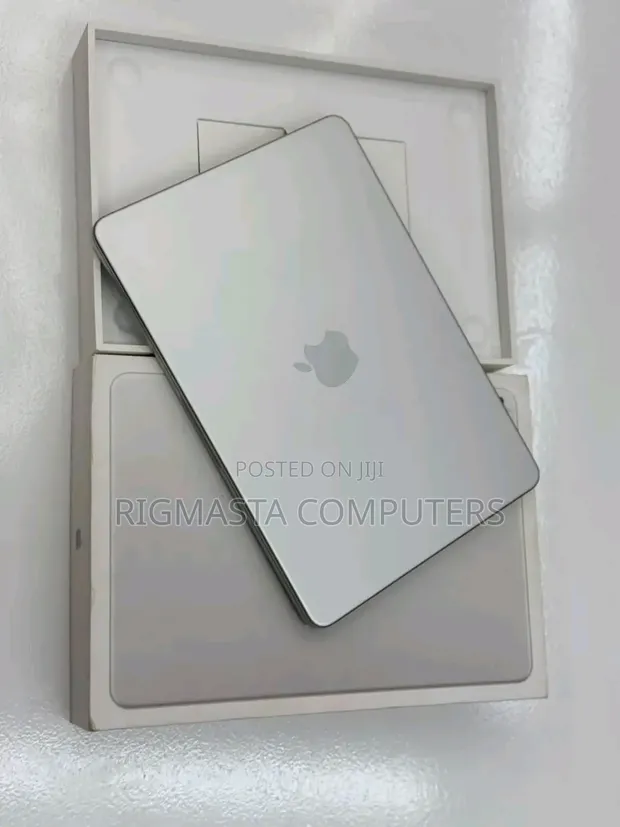 Apple MacBook Neo 2026 8GB RAM 512GB SSD - 1