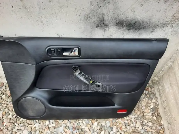 Volkswagen Golf 4 & Jetta 4 Door Cards - 1