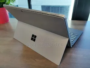 Microsoft Surface Pro 7 - 16GB RAM, 256GB SSD, Core i5