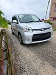 Toyota Sienta 1.5 FWD 2014 Silver - 3