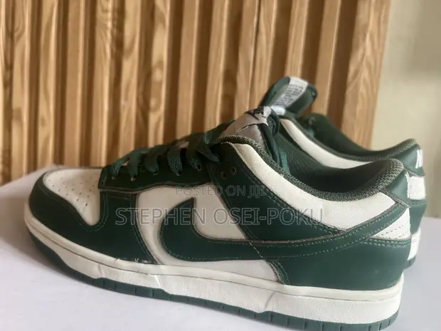 Nike Dunk Low 'Varsity Green' - 1