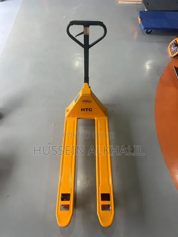 Heavy-Duty Hand Pallet Truck (3000kg) - 1