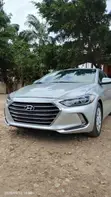 Hyundai Elantra 2017 Silver - 3