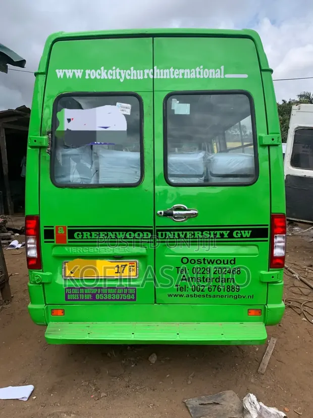 Mercedes-Benz Sprinter 2010 - Green - 1