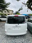 Toyota Sienta 2014 White - 2