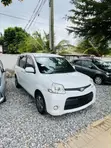 Toyota Sienta 2014 White - 5