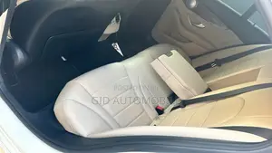 2018 Mercedes-Benz C300 White