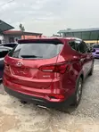 Hyundai Santa Fe 2018 Red - 1