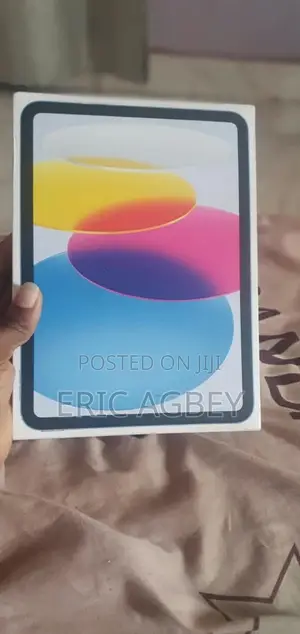 New Apple iPad (2025) 128GB Blue
