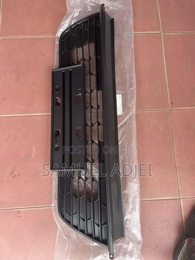 Honda Civic 2022-2025 Down Shell/Grille - 1