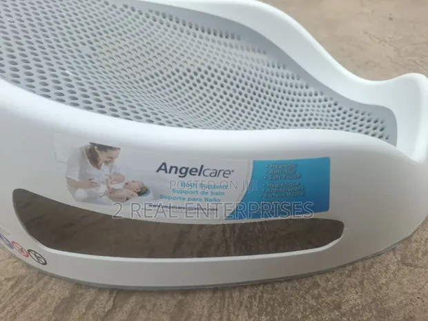 Angelcare Soft-Touch Baby Bath Support - 1