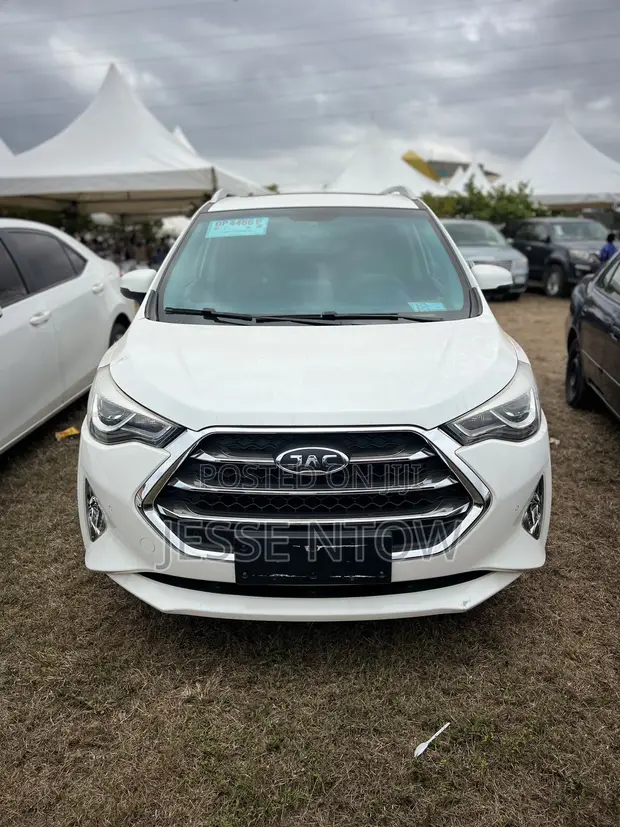 JAC S3 2017 White - 1