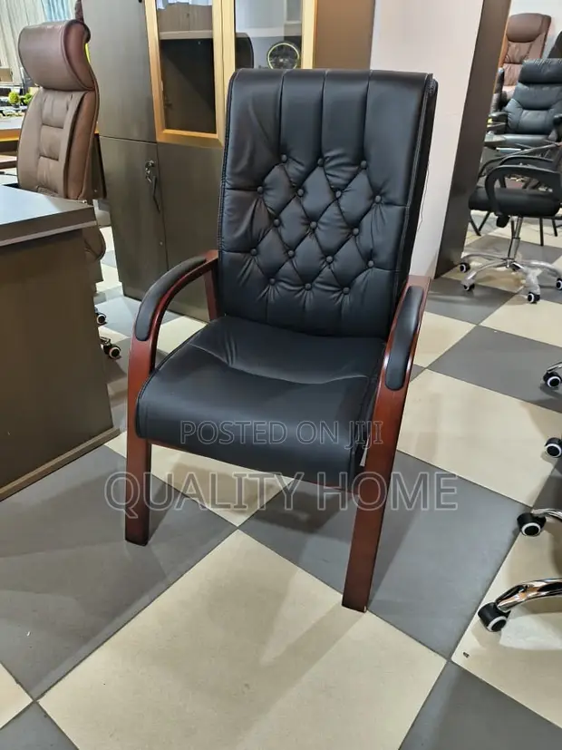 Executive Office Chair - Black Leather - 1