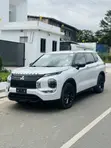 Mitsubishi Outlander 2022 White - 4