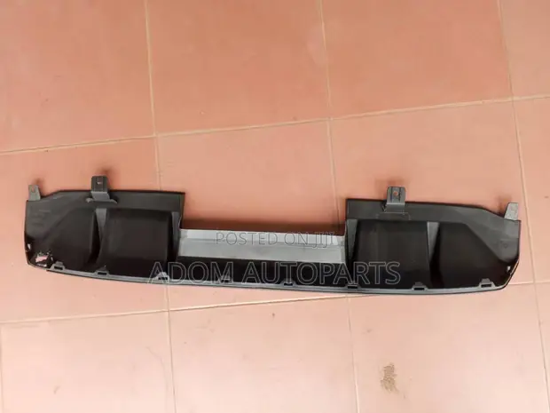 Honda Civic Sport Back Bumper Diffuser (2017-2021) - 1