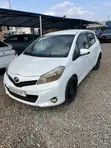 Toyota Vitz 1.5 FWD 3dr 2013 White - 3
