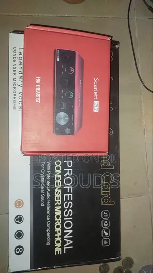 Focusrite Scarlett 2i2 3rd Gen with Condenser Microphone