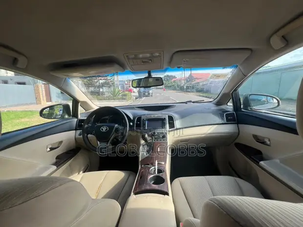 2013 Toyota Venza Limited Burgundy - 1
