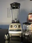 U-Tech 2-in-1 Nutrition Blender - 4