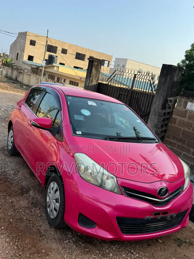 Toyota Vitz 2011 Pink - 1