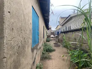 7-Bedroom House for Sale in Kumasi Metropolitan