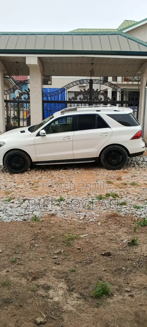 Mercedes-Benz GLE-Class 2016 White - 1