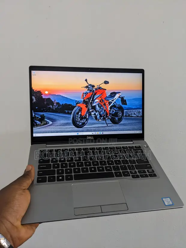 Dell Inspiron 13 7300 Laptop - Core i7, 8GB RAM, 256GB SSD - 1